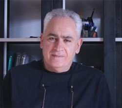 Yiannis Zervos