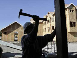 Παρατείνονται για τρία έτη οι οικοδομικές άδειες που λήγουν το 2015
